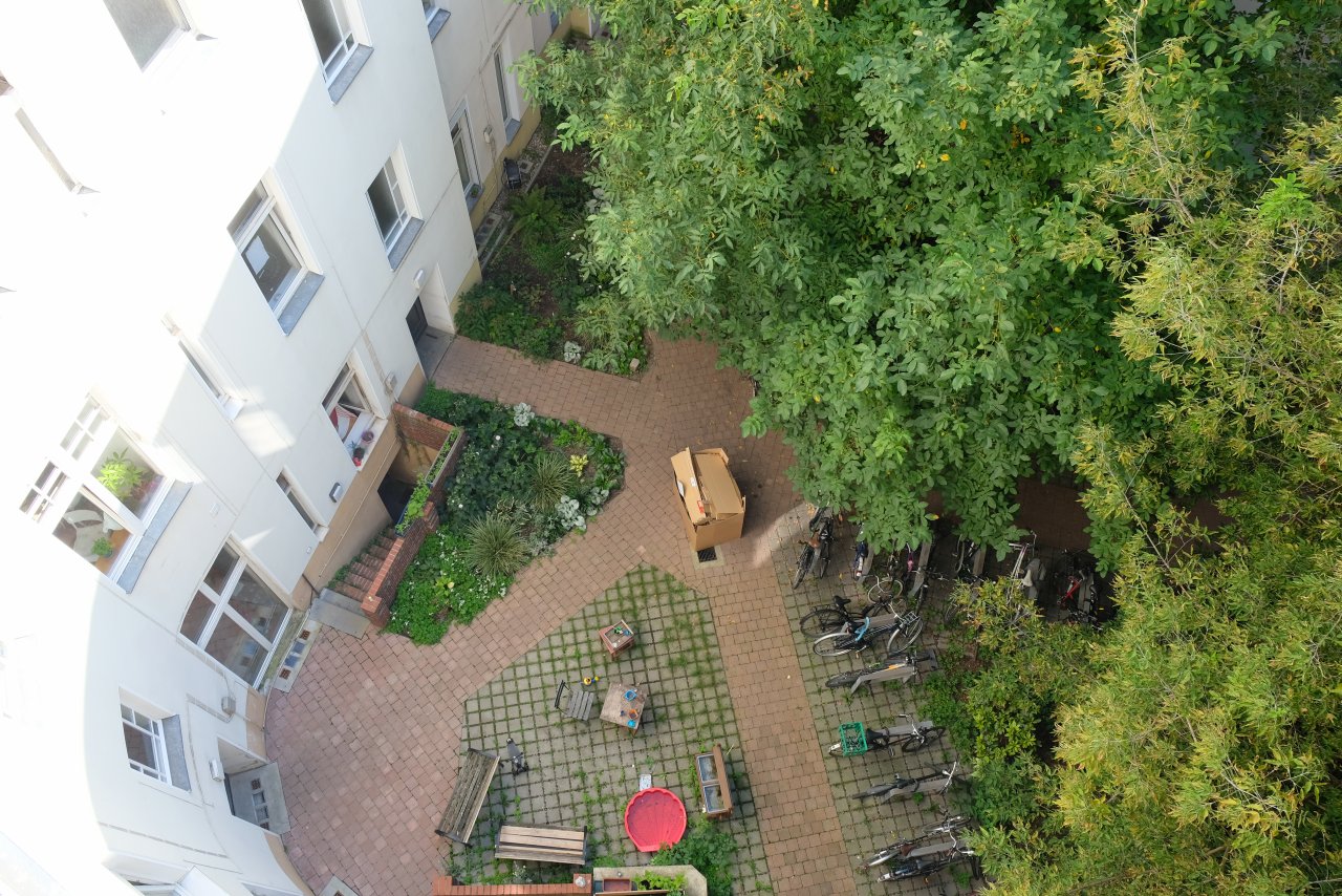 VERKAUFT + Böhmischen Platz + Ganz oben + ALTBAUCHARME + 2 Balkone