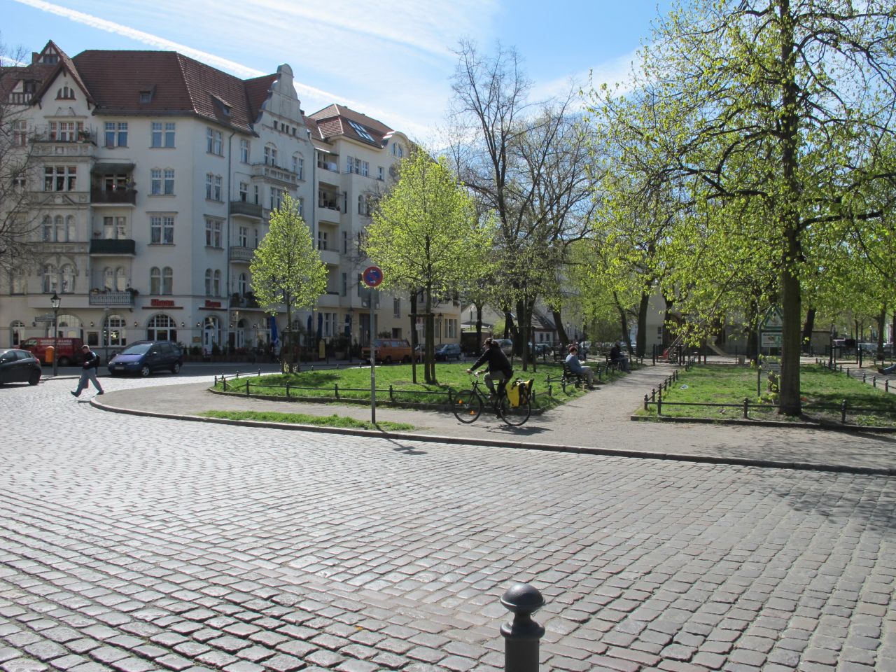 VERKAUFT + Seltenes Juwel + Altbaucharme am Böhmischen Platz +