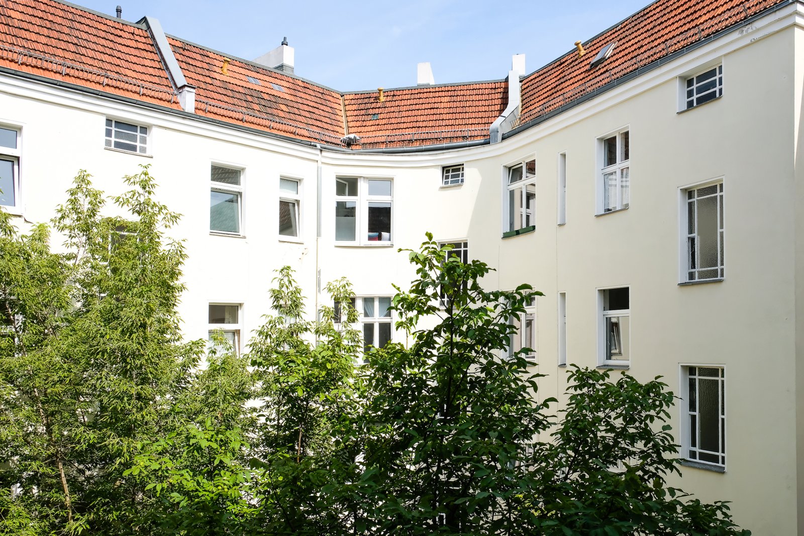 SOLD + Rixdorf /Böhmischer Platz + Saniert + Bezugsfrei + Altbaucharme +