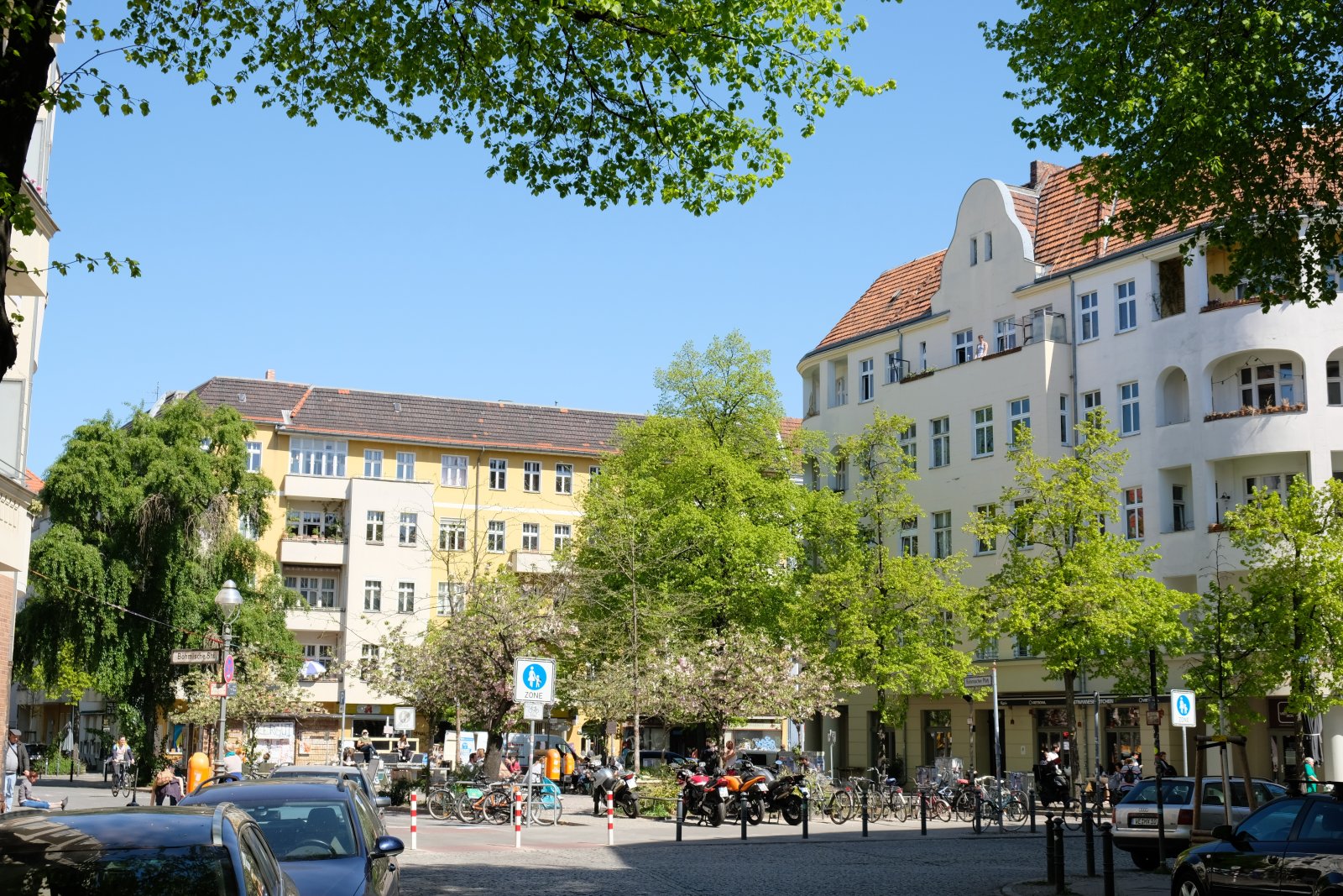 Original Altbaucharme am Böhmischen Platz + zu sanieren !
