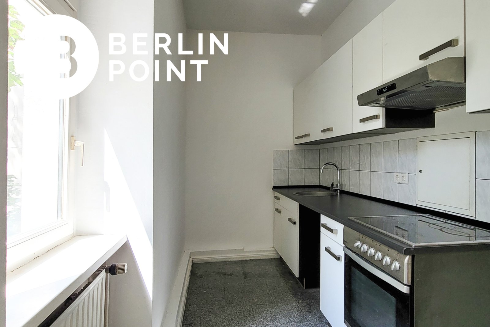 To renovate + 1 room apartment + big storage